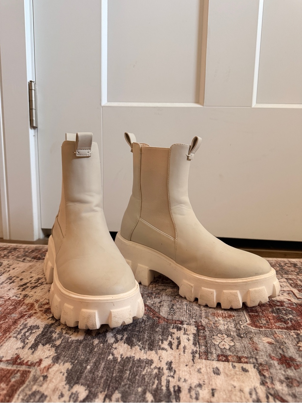 PIECES - Chunky Chelsea Boots - Cream